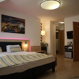 3* Отель Christina